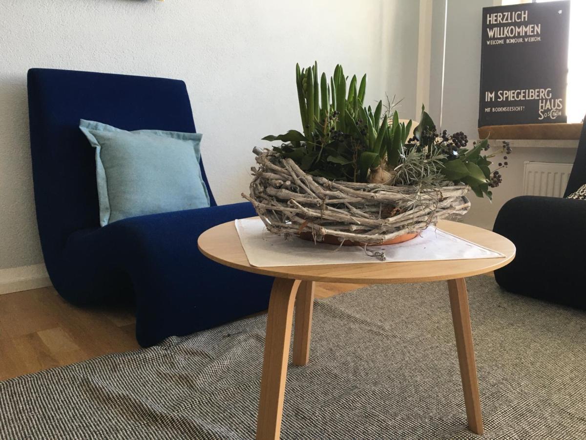 Design+Bodenseesicht=Zuhause Blau マルクドルフ エクステリア 写真